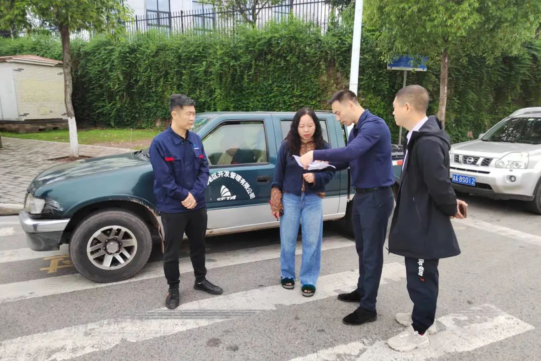 &#21326;&#20159;&#24179;&#21488;&#95;&#21326;&#20159;&#40;&#20013;&#22269;&#41;