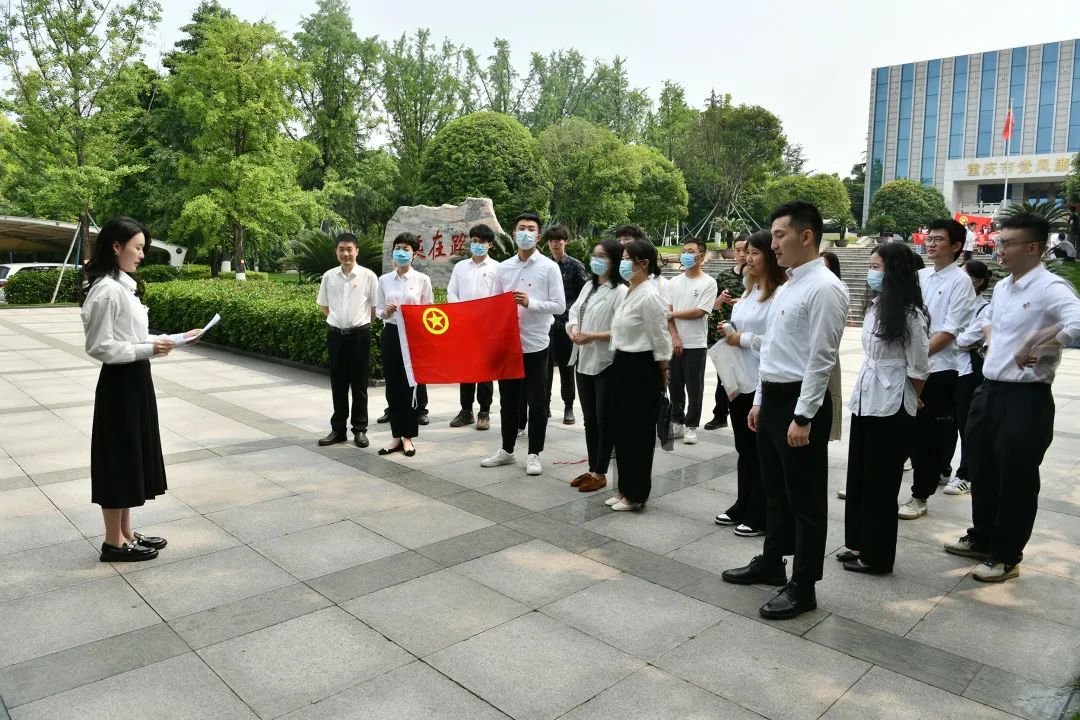 &#21326;&#20159;&#24179;&#21488;&#95;&#21326;&#20159;&#40;&#20013;&#22269;&#41;